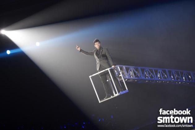 ‎[SUPER SHOW4] Are you ready? Shindong? [FACEBOOK SMTOWN STAFF]
